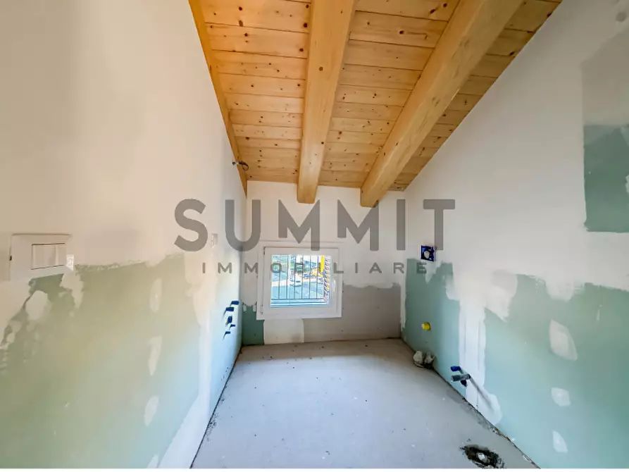 Immagine 8 di Appartamento in vendita  in schio a Schio