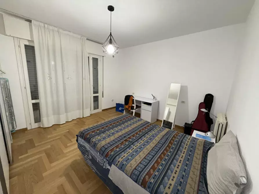 Immagine 8 di Camera in affitto  in via mezzabati a Padova