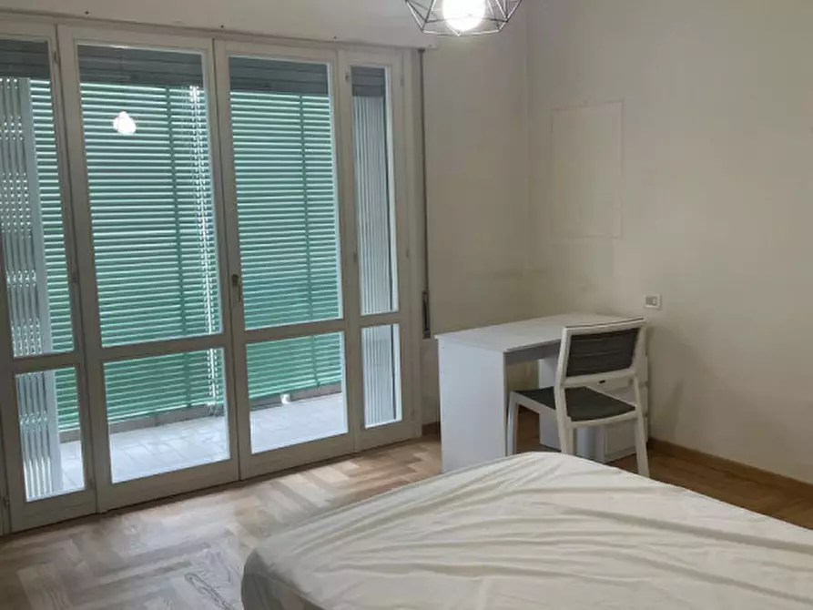 Immagine 11 di Camera in affitto  in via mezzabati a Padova