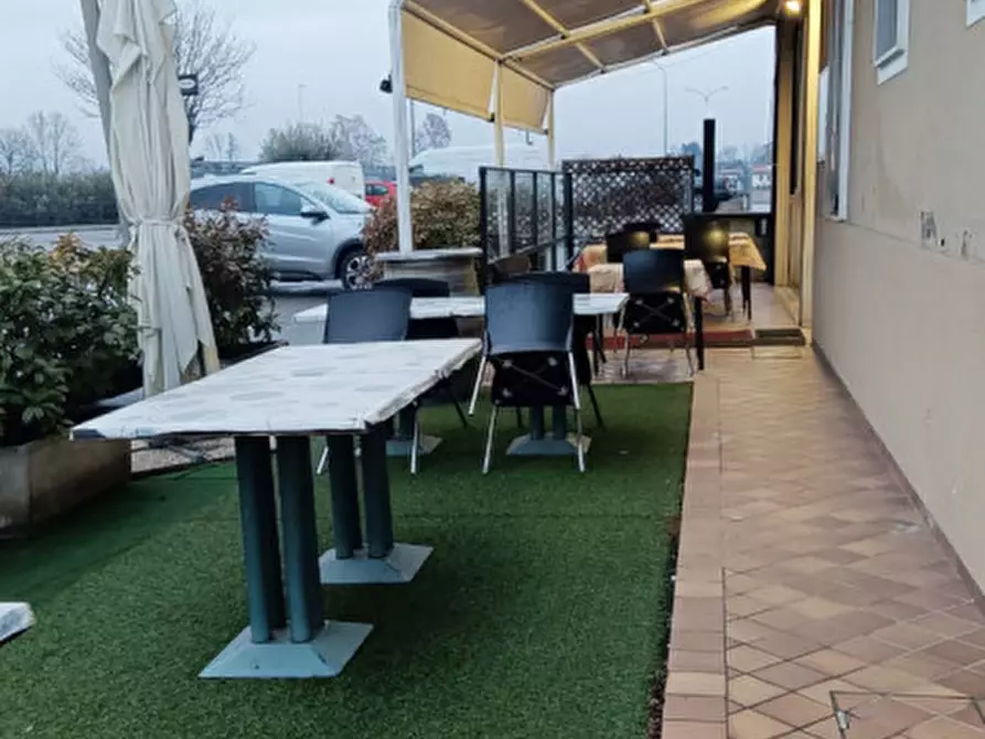 Immagine 30 di Attività commerciale in vendita  in via gavardina a Bedizzole