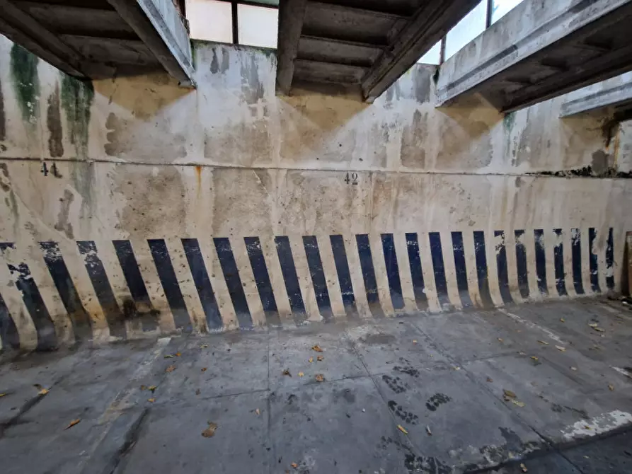 Immagine 6 di Posto auto in vendita  a Padova