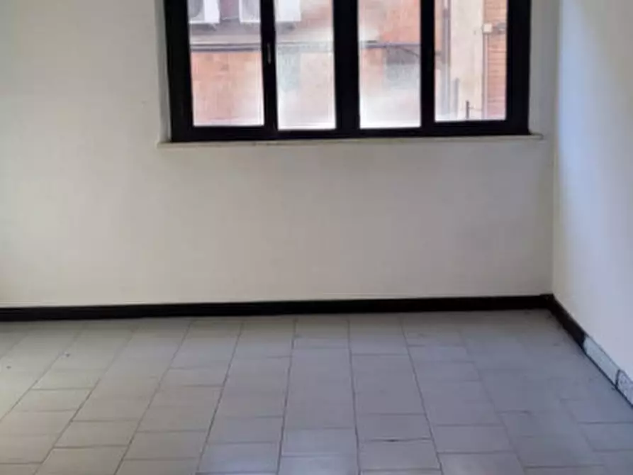 Immagine 1 di Magazzino in vendita  in Via Giuseppe Parini, 10 a Parma