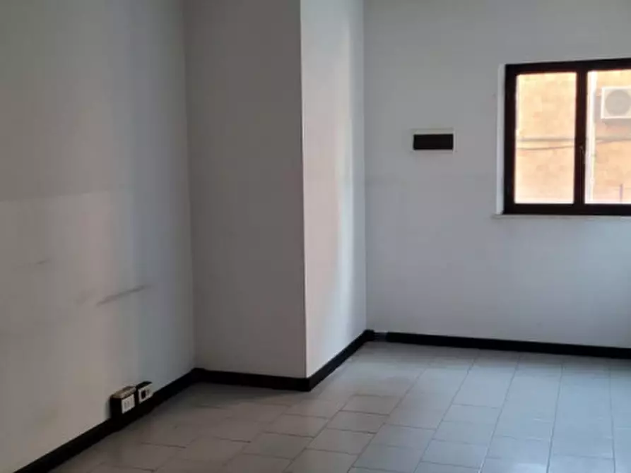 Immagine 6 di Magazzino in vendita  in Via Giuseppe Parini, 10 a Parma