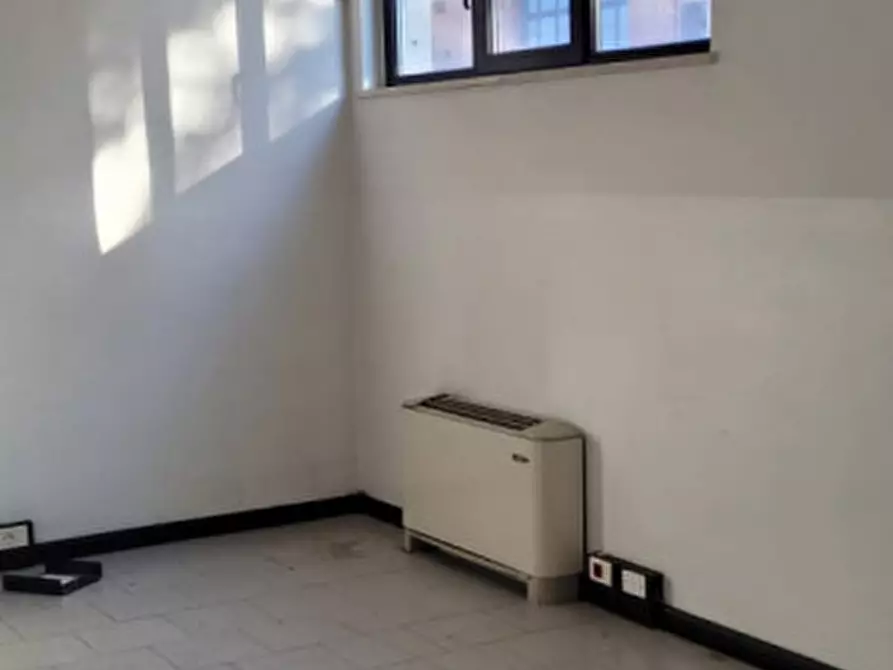 Immagine 7 di Magazzino in vendita  in Via Giuseppe Parini, 10 a Parma