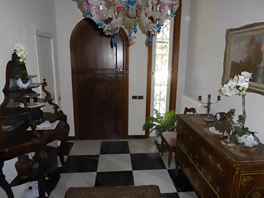 Immagine 3 di Appartamento in vendita  in Via Domenico Moro, 6 a Venezia