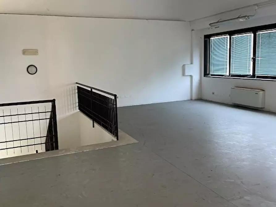 Immagine 10 di Capannone industriale in affitto  in Viale Martiri della liberta 66/A a Scandiano