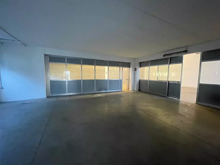 Immagine 15 di Capannone industriale in affitto  in Viale Martiri della liberta 66/A a Scandiano