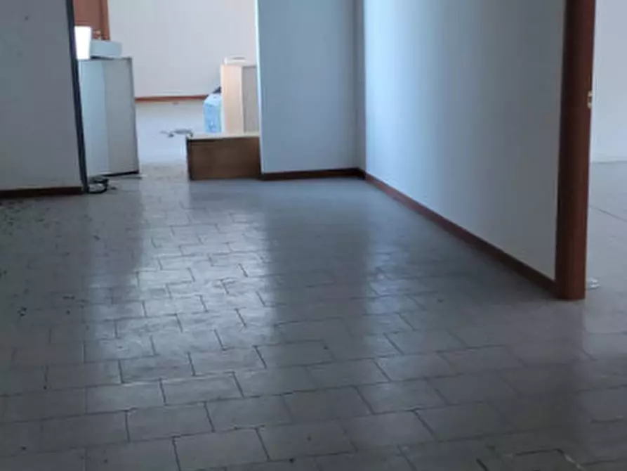 Immagine 6 di Magazzino in vendita  in Via Giuseppe Parini, 10 a Parma