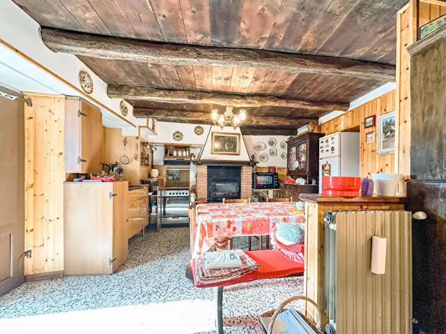 Immagine 5 di Casa indipendente in vendita  in Via Alle Selve 1 a Cesara