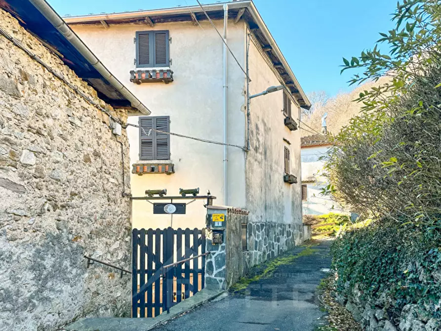 Immagine 24 di Casa indipendente in vendita  in Via Alle Selve 1 a Cesara