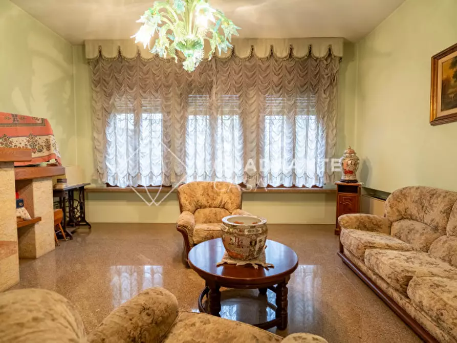 Immagine 4 di Villa in vendita  in Via Ceresara a Limena