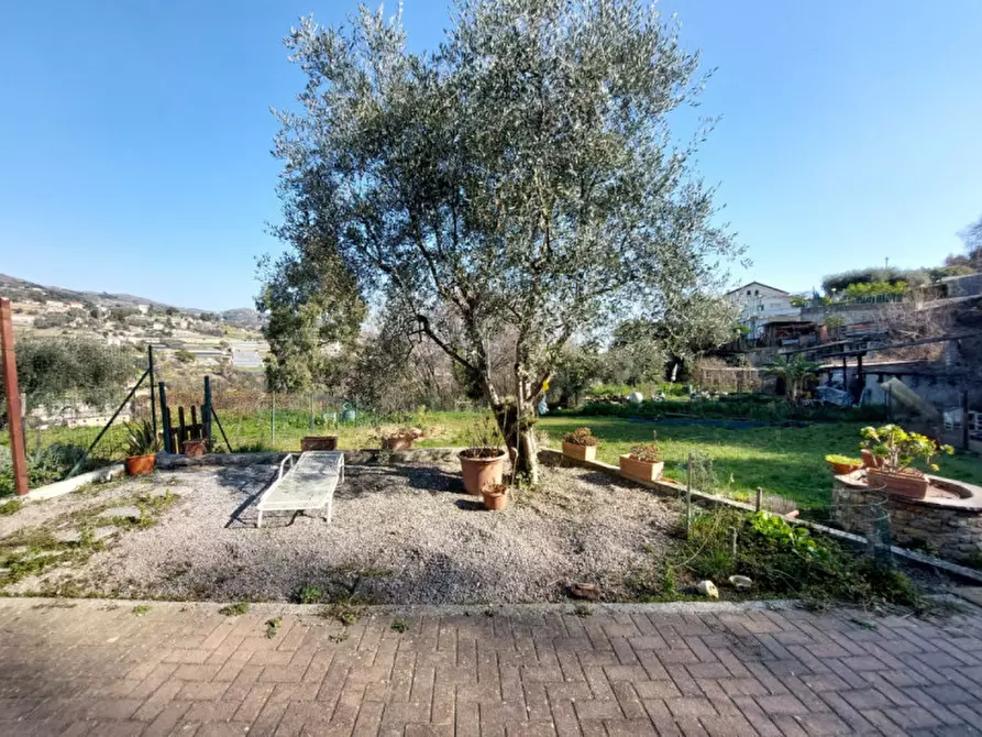 Immagine 16 di Casa indipendente in vendita  in San Bartolomeo a San Remo