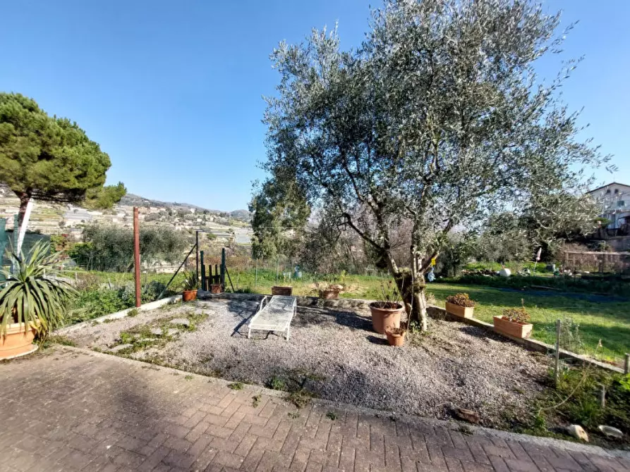 Immagine 17 di Casa indipendente in vendita  in San Bartolomeo a San Remo