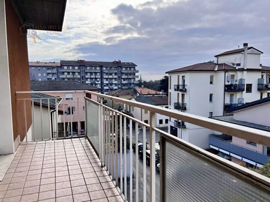 Immagine 18 di Appartamento in vendita  in via F.lli Morandini a Verona
