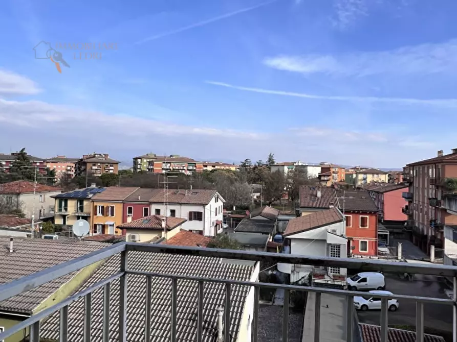 Immagine 25 di Appartamento in vendita  in via F.lli Morandini a Verona