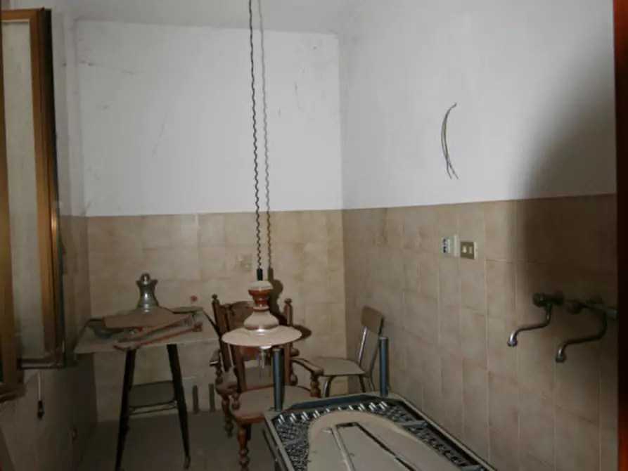 Immagine 9 di Casa indipendente in vendita  a Lucignano