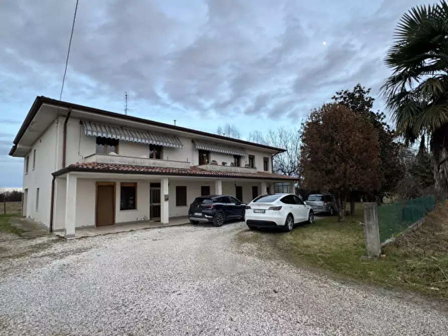 Immagine 1 di Appartamento in vendita  in Santa Maria Di Sala Via Caltana a Santa Maria Di Sala