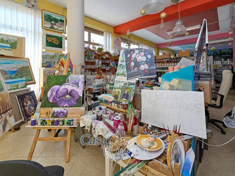 Immagine 19 di Negozio in vendita  in Via Vittorio Emanuele a Supersano