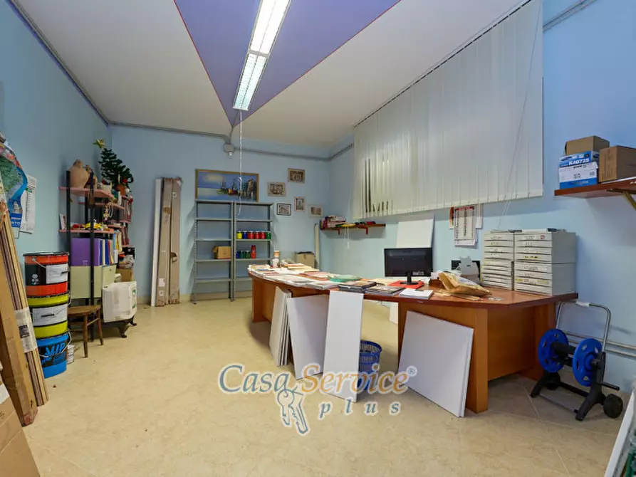 Immagine 24 di Negozio in vendita  in Via Vittorio Emanuele a Supersano