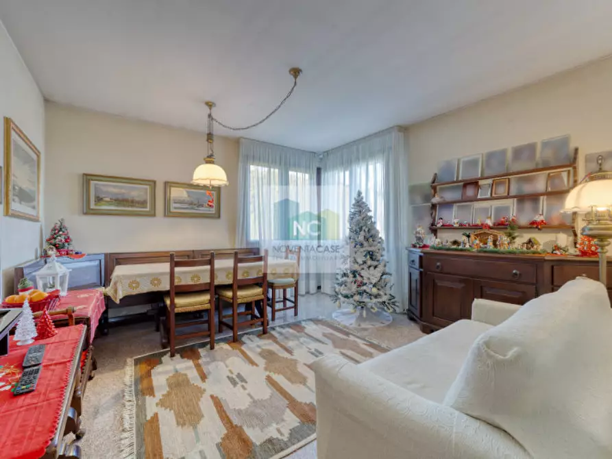 Immagine 2 di Villa in vendita  in via via cappello a Noventa Padovana