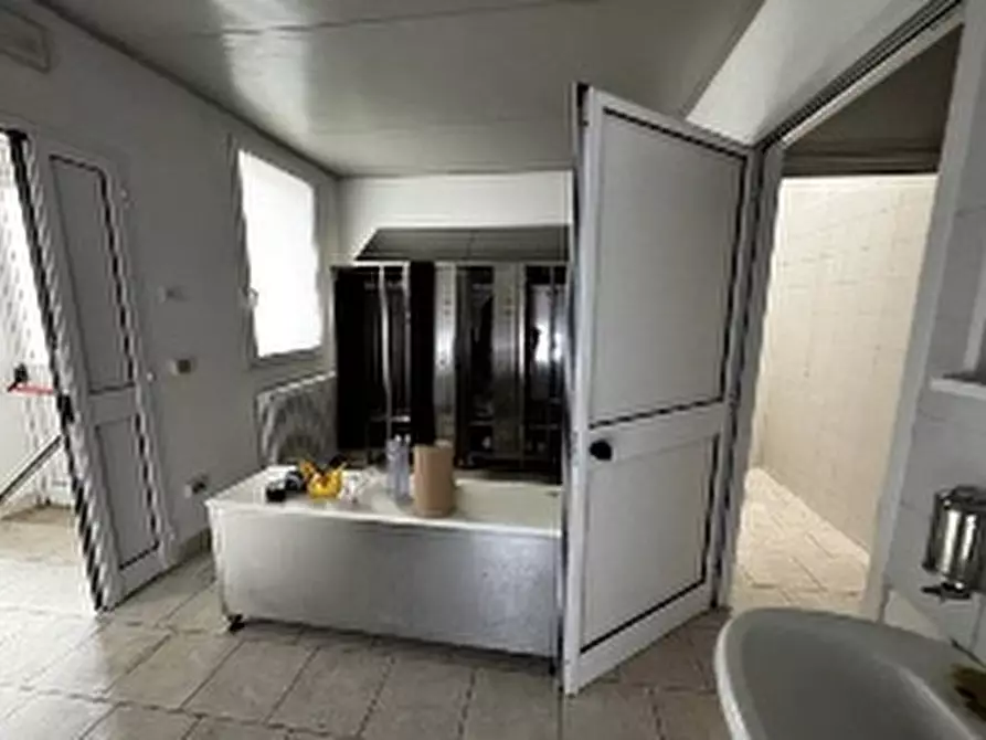 Immagine 31 di Capannone industriale in vendita  in VIA CICOGNA 5/6 a Roveredo Di Gua'