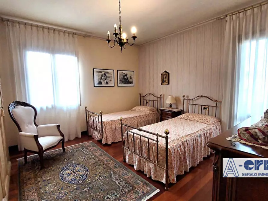 Immagine 7 di Casa indipendente in vendita  in via  due giugno a Romano D'ezzelino