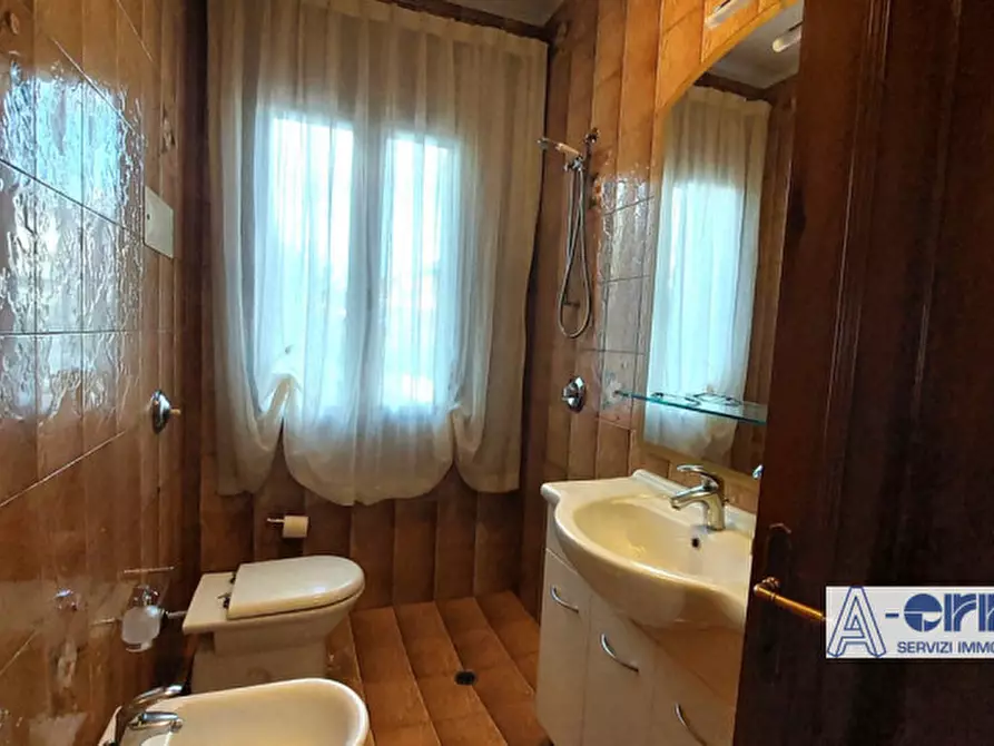 Immagine 14 di Casa indipendente in vendita  in via  due giugno a Romano D'ezzelino