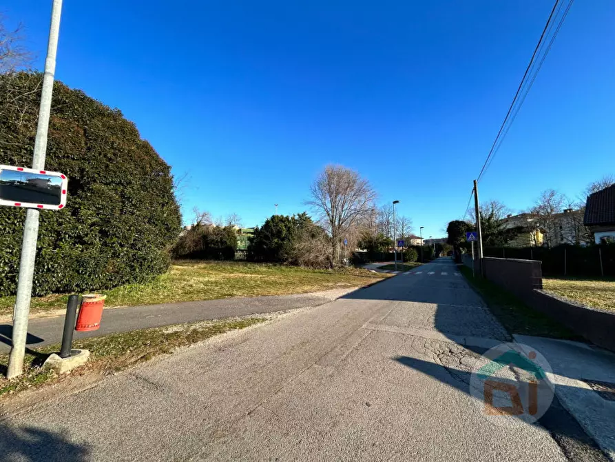 Immagine 16 di Terreno in vendita  in via dei campi a Gradisca D'isonzo