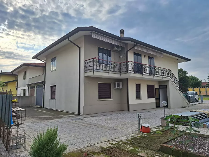 Immagine 1 di Appartamento in vendita  in Via Pasubio a Albettone