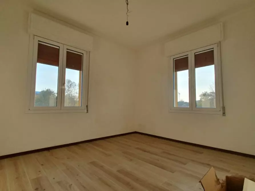 Immagine 9 di Appartamento in vendita  in VIALE GRAMSCI a Mirandola