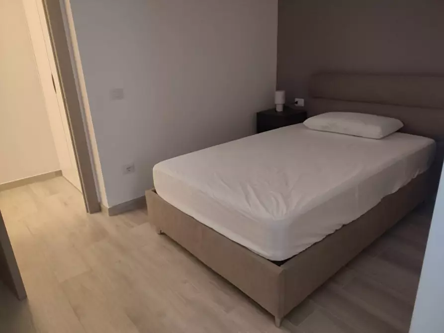 Immagine 1 di Camera in affitto  in Parco comola ricci 36 a Napoli