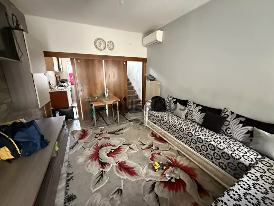 Immagine 4 di Villetta a schiera in vendita  in Via Dante Alighieri a Monteforte D'alpone