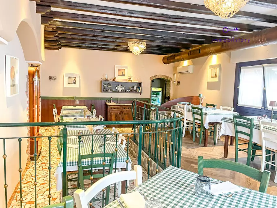 Immagine 5 di Attività commerciale in vendita  a Padova