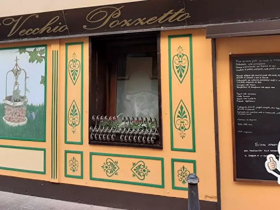 Immagine 1 di Attività commerciale in vendita  a Padova