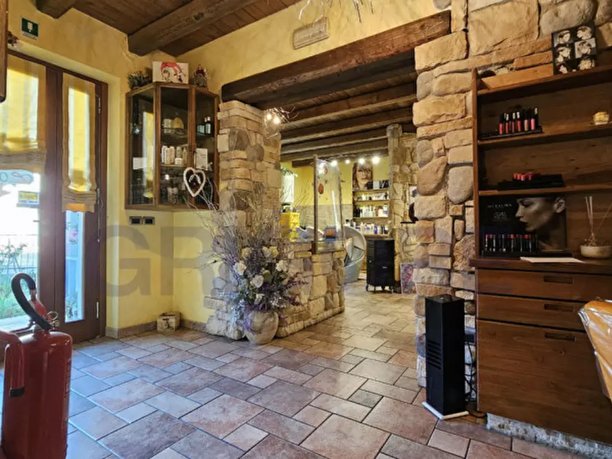 Immagine 15 di Appartamento in vendita  in viale friuli 70 a Cormons