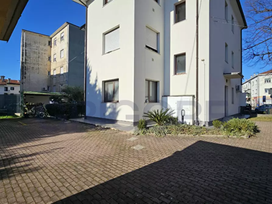 Immagine 17 di Appartamento in vendita  in viale friuli 70 a Cormons