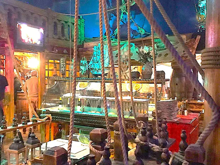 Immagine 3 di Attività commerciale in vendita  a Abano Terme