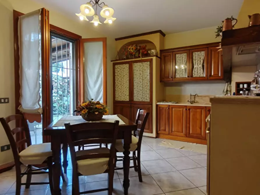 Immagine 9 di Casa bifamiliare in vendita  in ANTONIO DE CURTIS a Campagnola Emilia