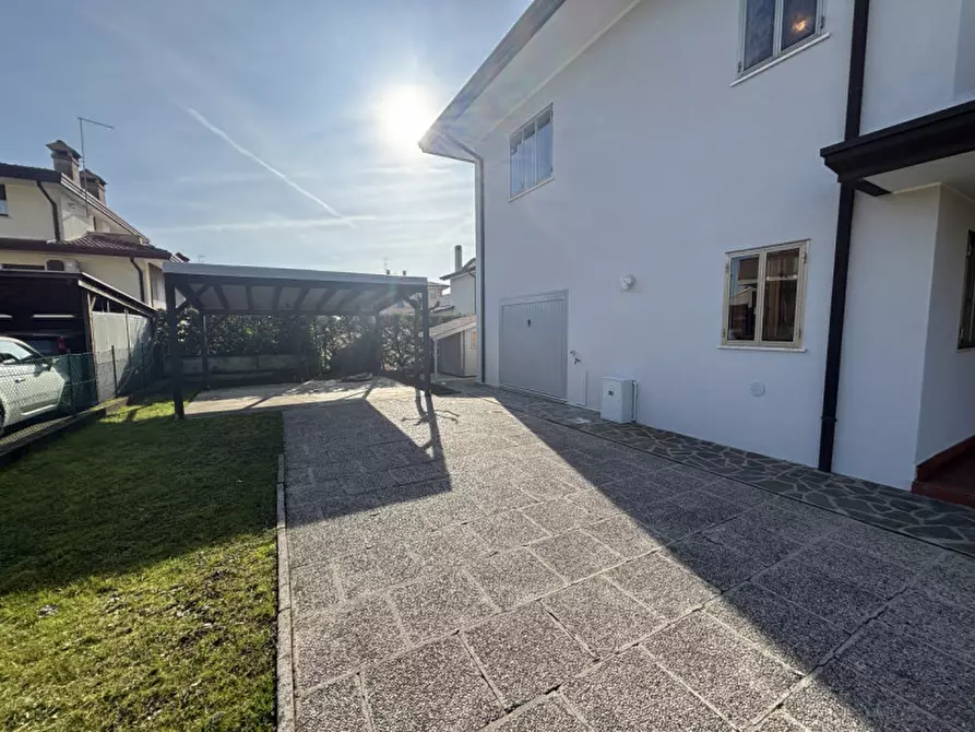 Immagine 25 di Casa bifamiliare in vendita  in Via G.F. Buora a Teolo