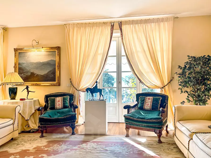 Immagine 7 di Villa in vendita  in Via del Buon Rimedio 17 a Verbania