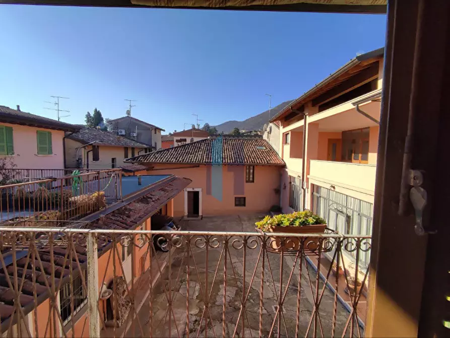 Immagine 2 di Casa indipendente in vendita  in Via castelli a Botticino