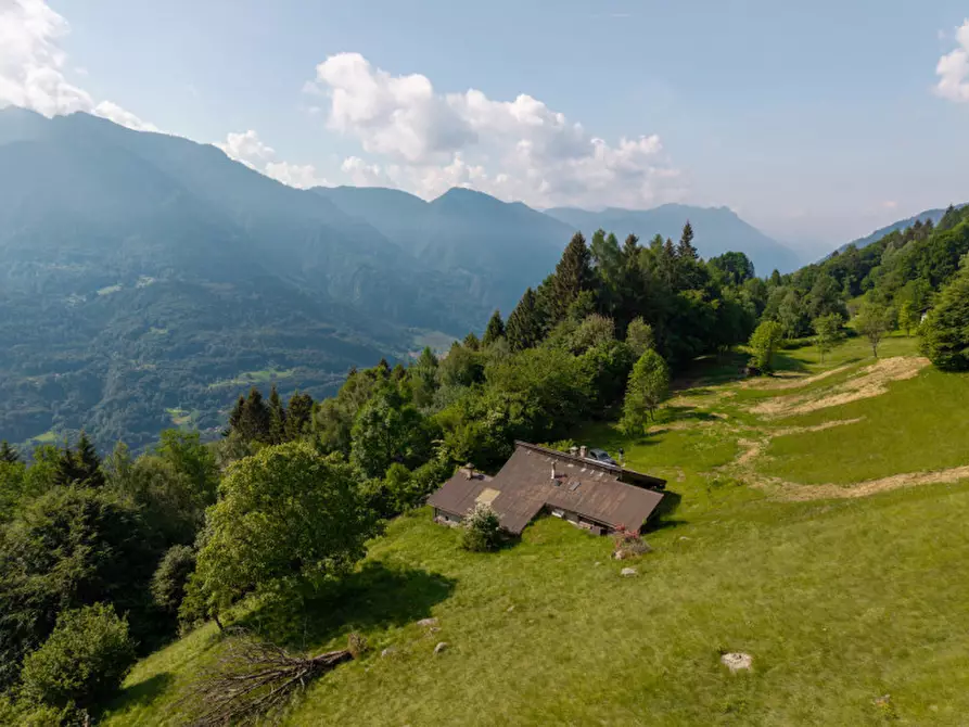 Immagine 3 di Rustico / casale in vendita  in Loc. Peschera snc a Valdaone