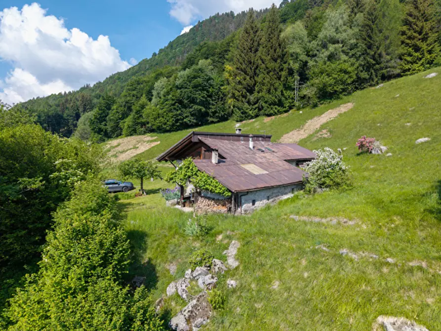 Immagine 5 di Rustico / casale in vendita  in Loc. Peschera snc a Valdaone