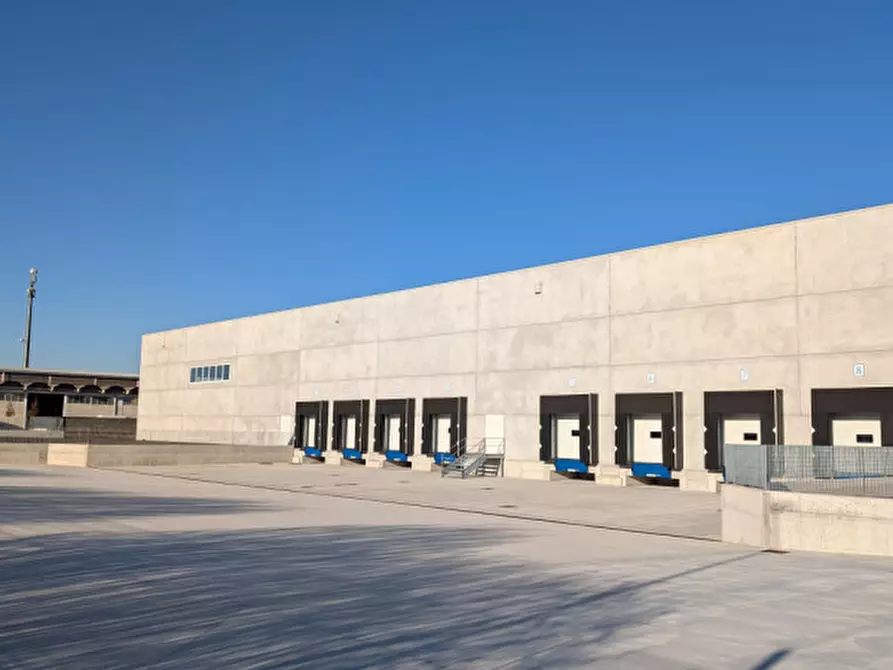 Immagine 1 di Capannone industriale in vendita  in Via San Pio X a Castelfranco Veneto