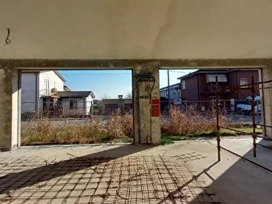 Immagine 4 di Palazzo in vendita  in VIA G. MARCONI a Porto Viro