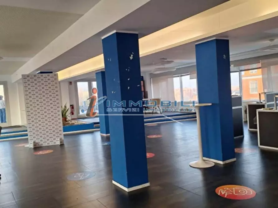 Immagine 4 di Ufficio in affitto  in VIALE MONZA a Milano