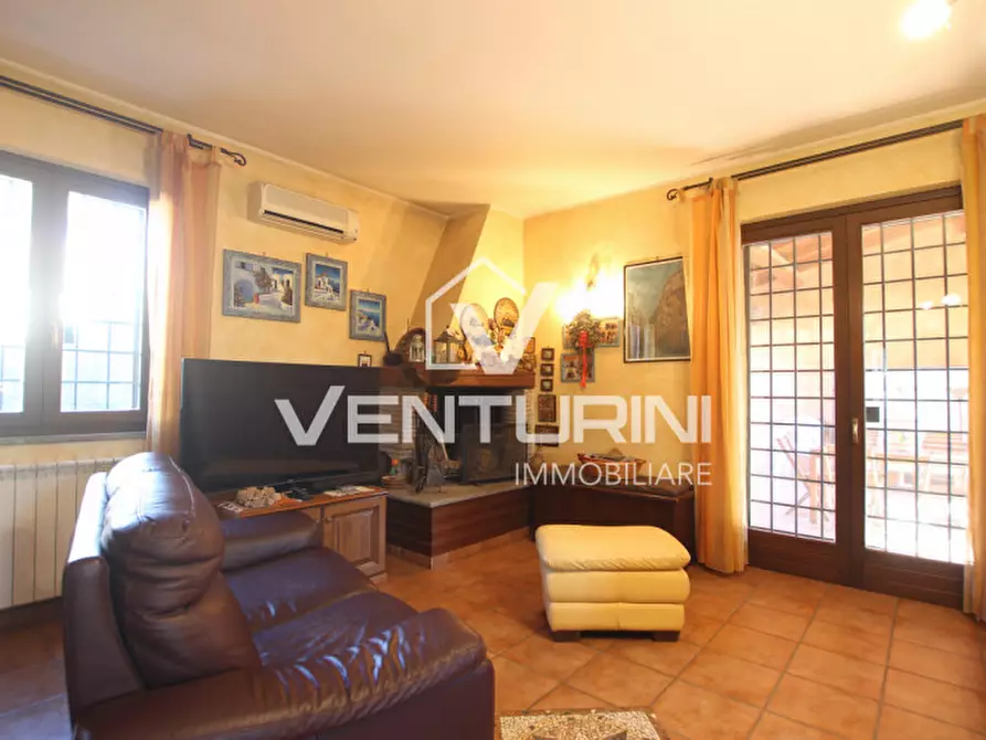 Immagine 5 di Villa in vendita  in Via Sacrofano Prima Porta a Roma