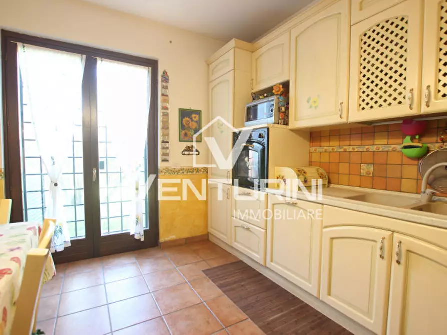 Immagine 10 di Villa in vendita  in Via Sacrofano Prima Porta a Roma