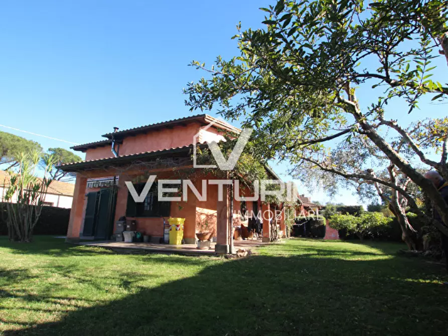 Immagine 22 di Villa in vendita  in Via Sacrofano Prima Porta a Roma