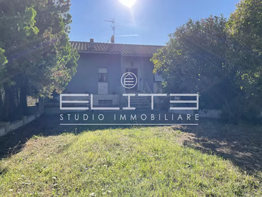 Immagine 3 di Villa in vendita  in CANDIA a Ancona
